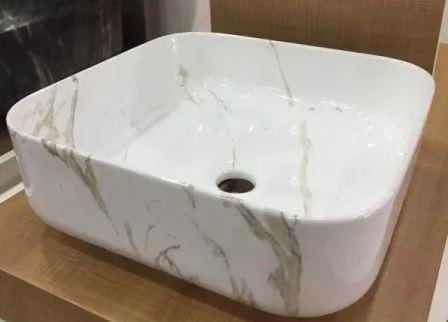 Cuba Apoio Sottile Quadrada Calacatta Gold